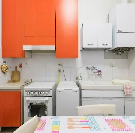 Centralissimo Trilocale Ampio Terrazzo, Casa Gasco אלסיו
