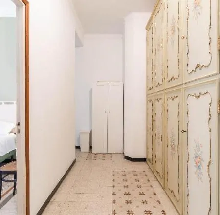 דירה Centralissimo Trilocale Ampio Terrazzo, Casa Gasco אלסיו